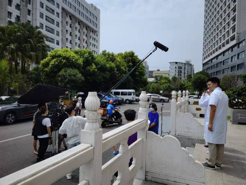 含山县广告片拍摄公司低成本实现高规格制作的诀窍